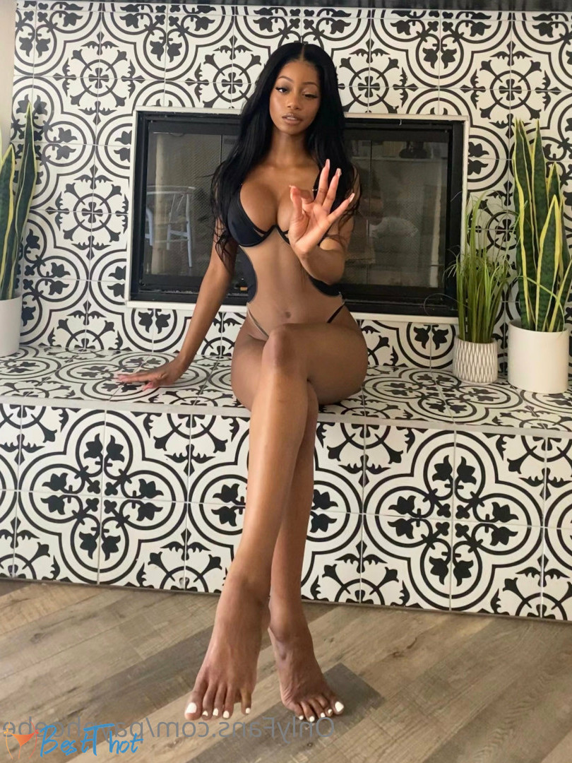 Photo by payphoebe published on December 19,2024 20:08:36 - BestThots