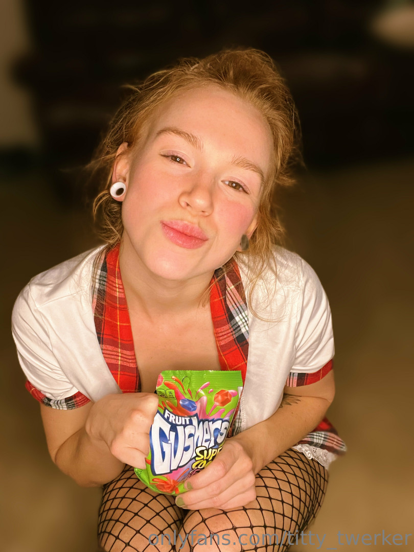 Photo by titty_twerker published on June 24,2023 19:30:01 - BestThots