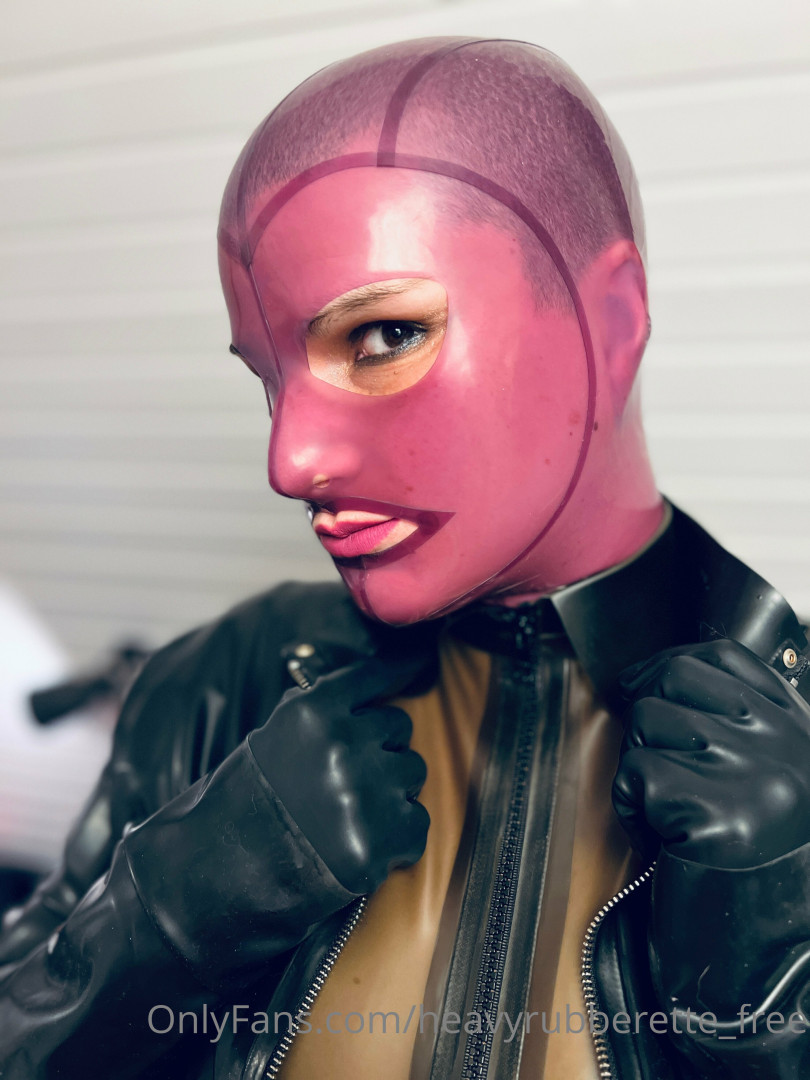 Photo by heavyrubberette_free published on July 12,2023 04:40:21 - BestThots