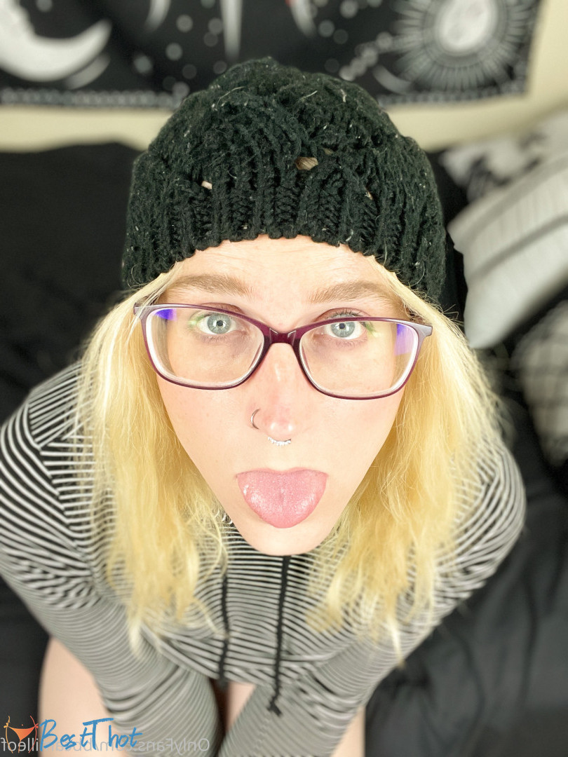 Photo by tshelenaheartbreak published on December 17,2024 22:06:15 - BestThots
