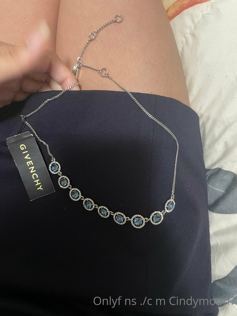 Photo by cindymoon7 published on January 12,2024 03:26:09 - BestThots