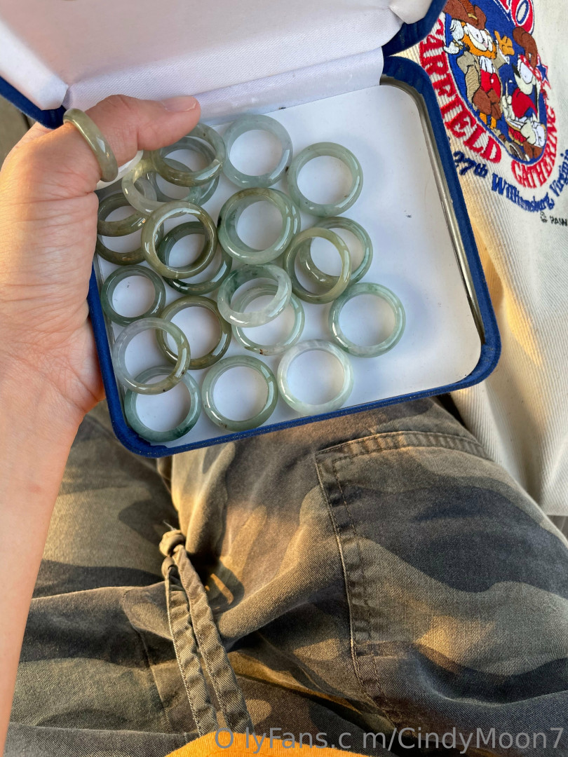 Photo by cindymoon7 published on January 12,2024 03:26:34 - BestThots