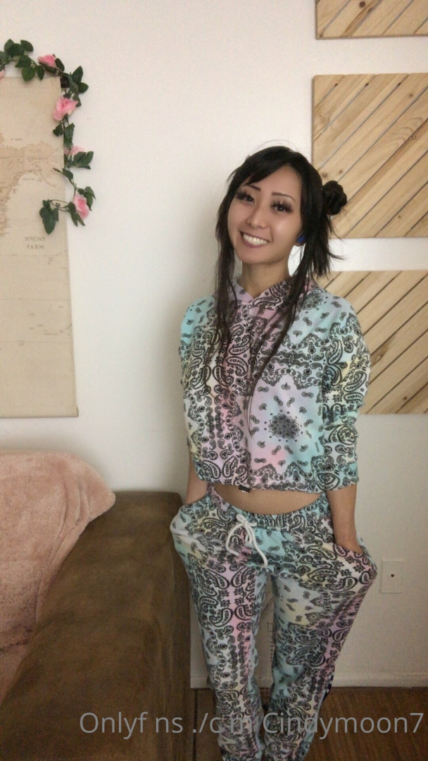 Photo by cindymoon7 published on January 12,2024 03:27:11 - BestThots