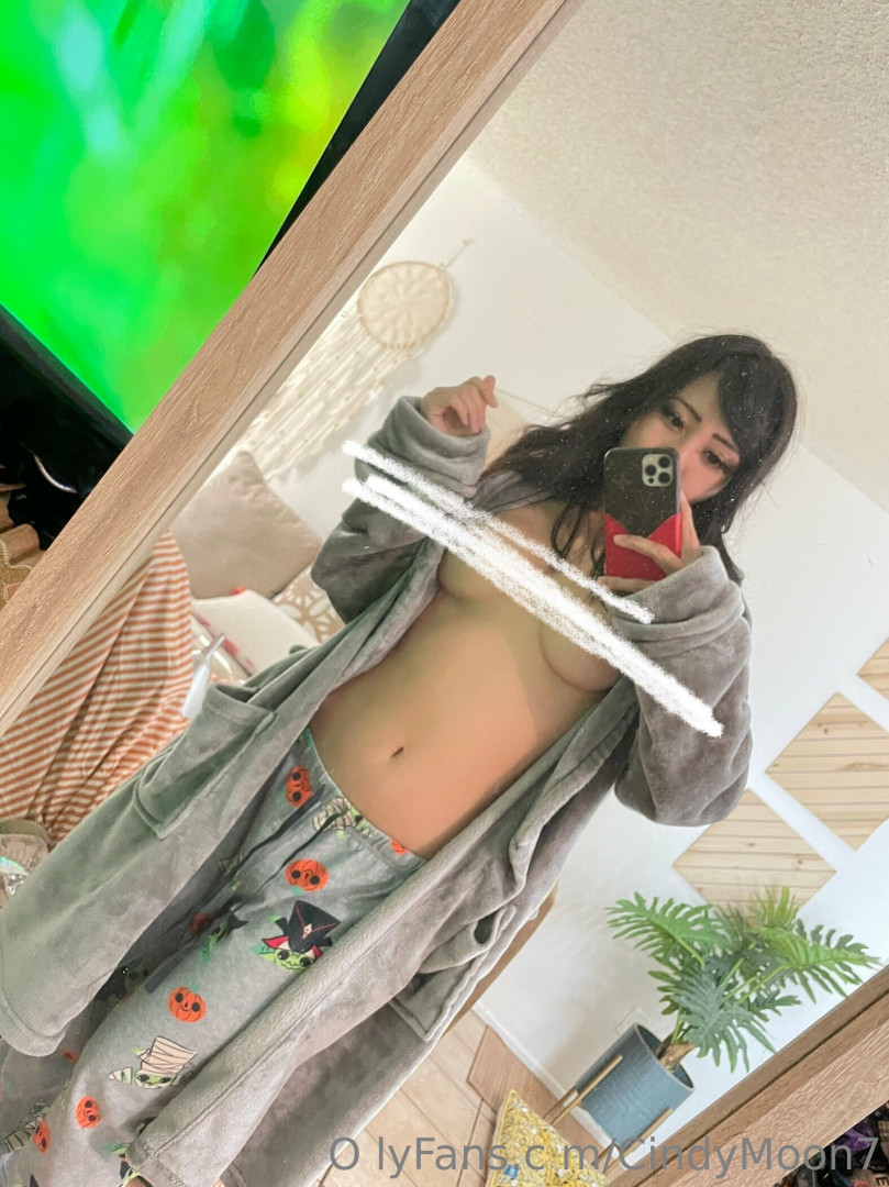 Photo by cindymoon7 published on January 12,2024 03:27:12 - BestThots