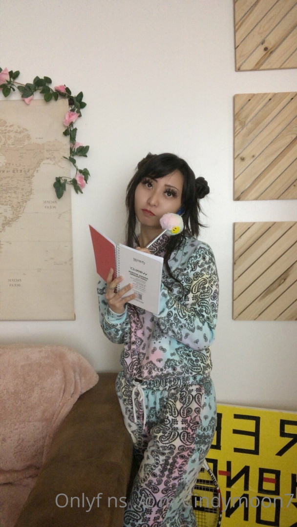 Photo by cindymoon7 published on January 12,2024 03:29:07 - BestThots