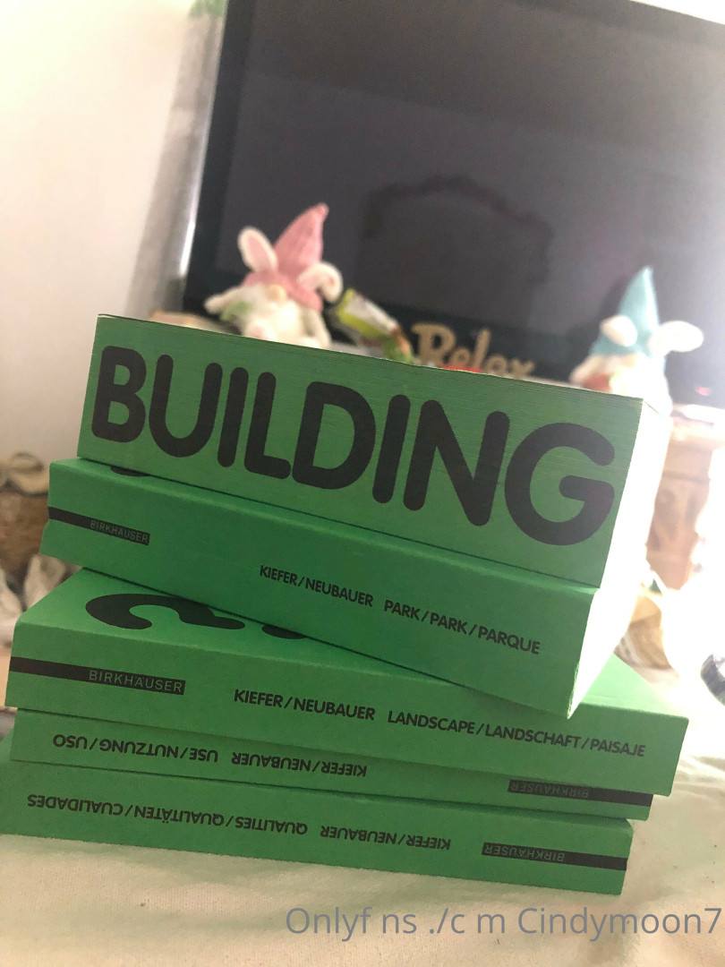 Photo by cindymoon7 published on January 12,2024 03:29:10 - BestThots