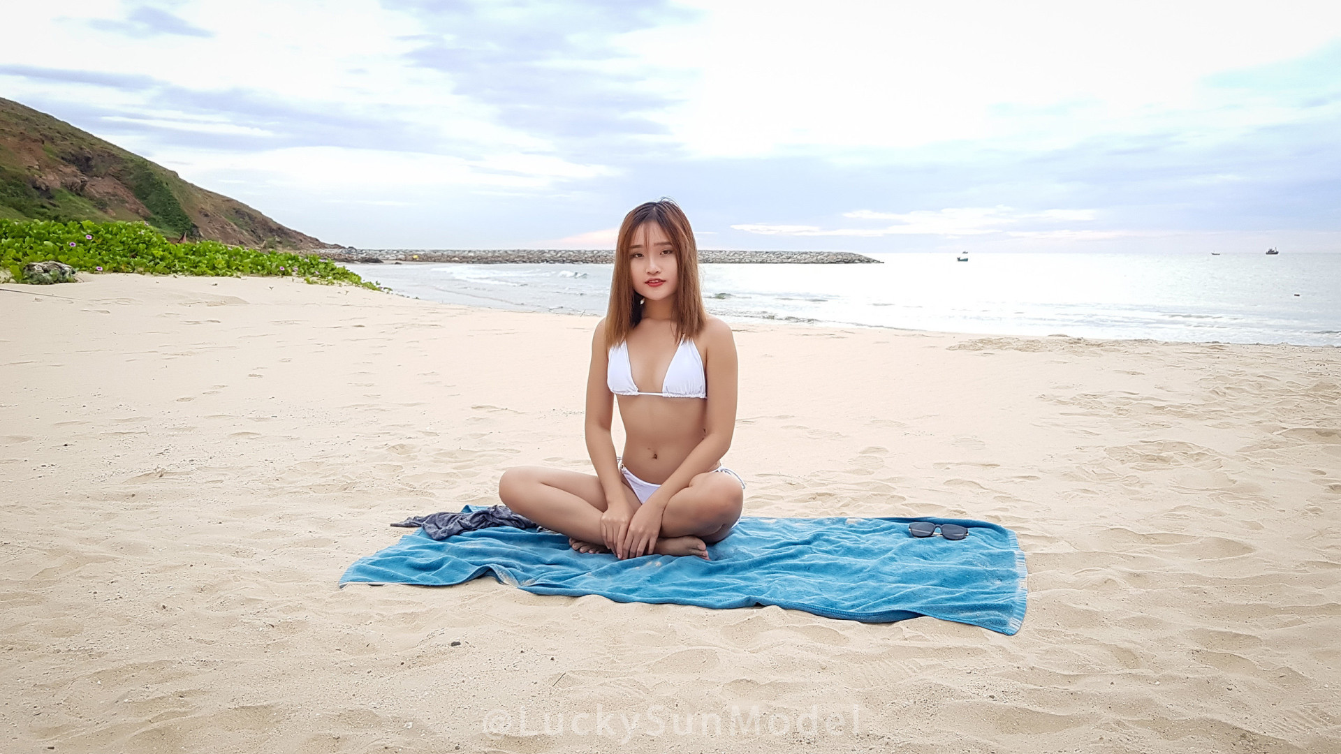 Photo by luckysunmodel published on October 13,2023 09:49:37 - BestThots