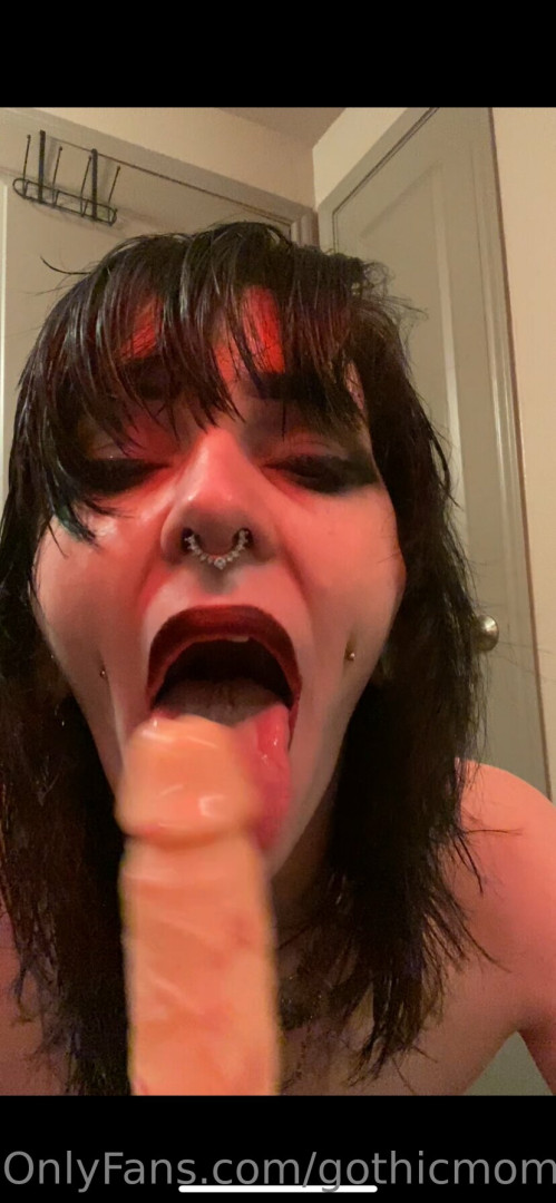 Photo by gothicmomma published on June 27,2023 19:48:39 - BestThots