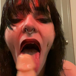 gothicmomma #2047988