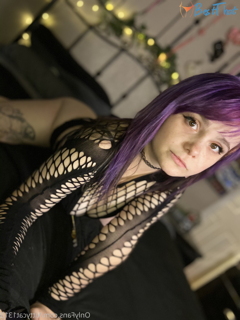 Photo by lildevilkittyfree published on December 25,2024 16:13:52 - BestThots