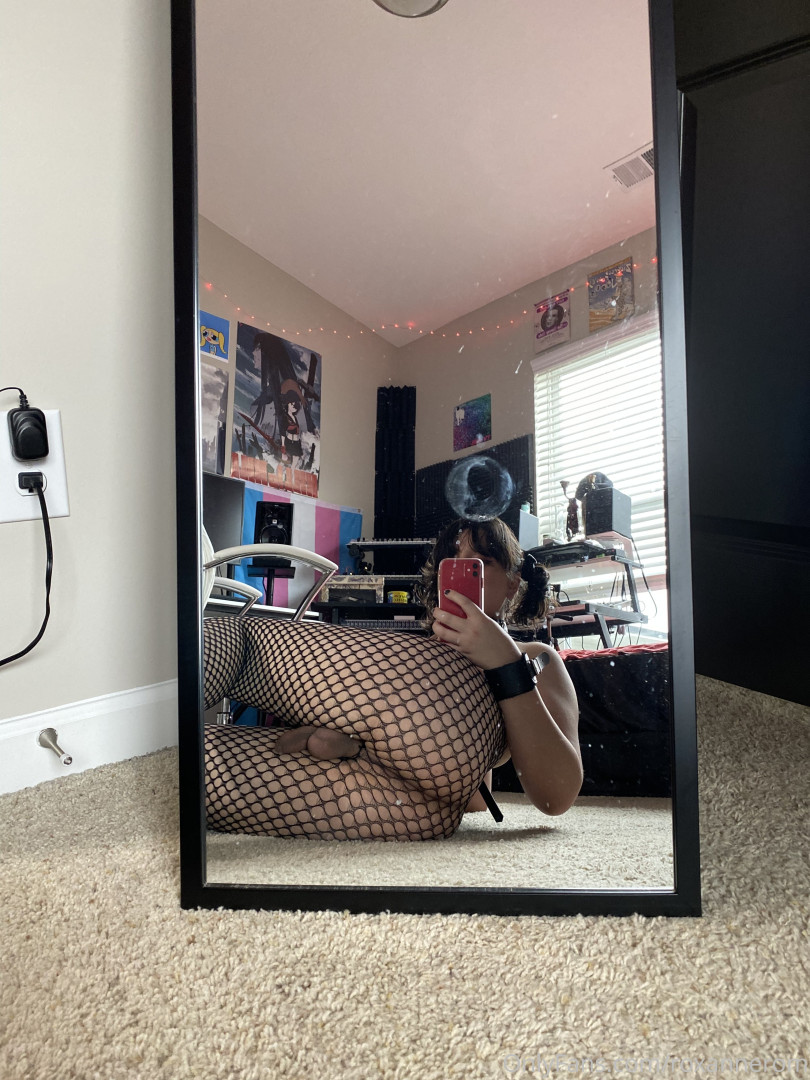 Photo by roxannerom published on October 16,2023 10:19:18 - BestThots