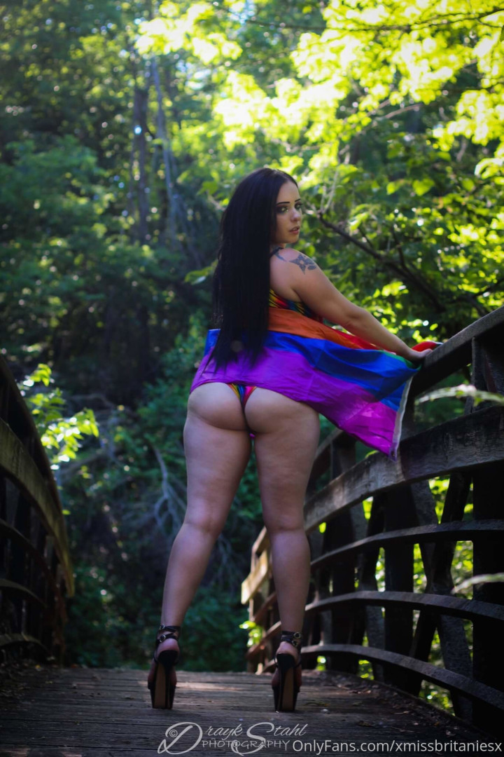 Photo by xmissbritaniesx published on October 16,2023 01:27:08 - BestThots