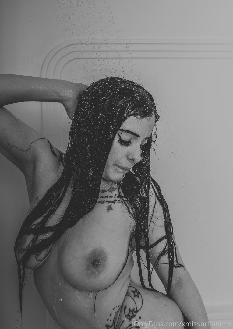 Photo by xmissbritaniesx published on October 16,2023 01:37:06 - BestThots