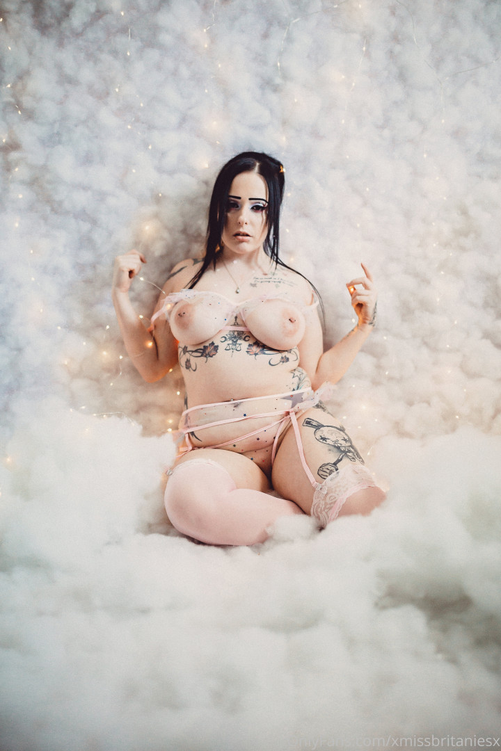 Photo by xmissbritaniesx published on October 16,2023 02:26:31 - BestThots