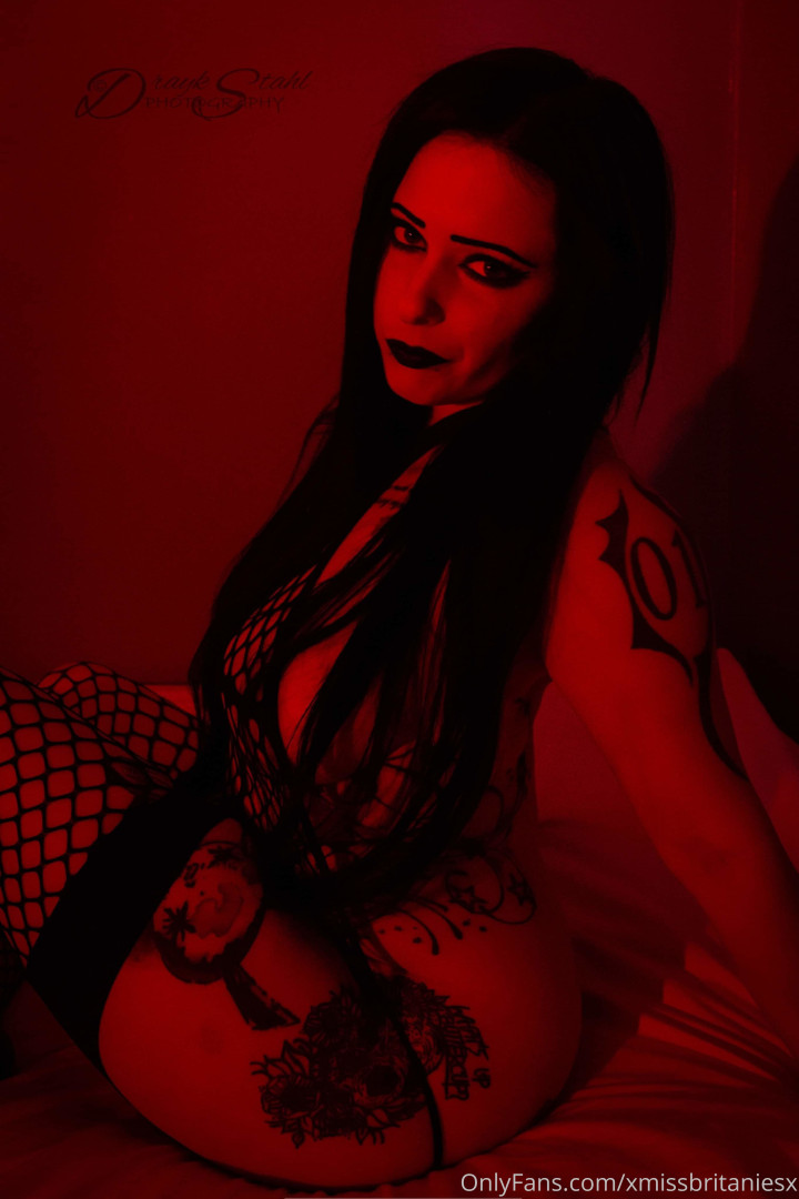 Photo by xmissbritaniesx published on October 16,2023 02:29:58 - BestThots