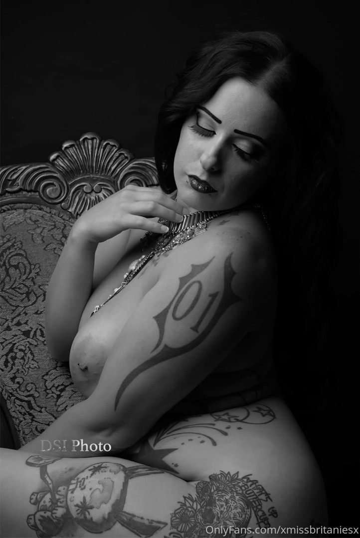 Photo by xmissbritaniesx published on October 16,2023 02:50:06 - BestThots