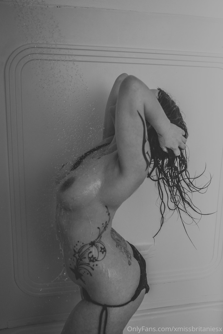 Photo by xmissbritaniesx published on October 16,2023 03:00:03 - BestThots