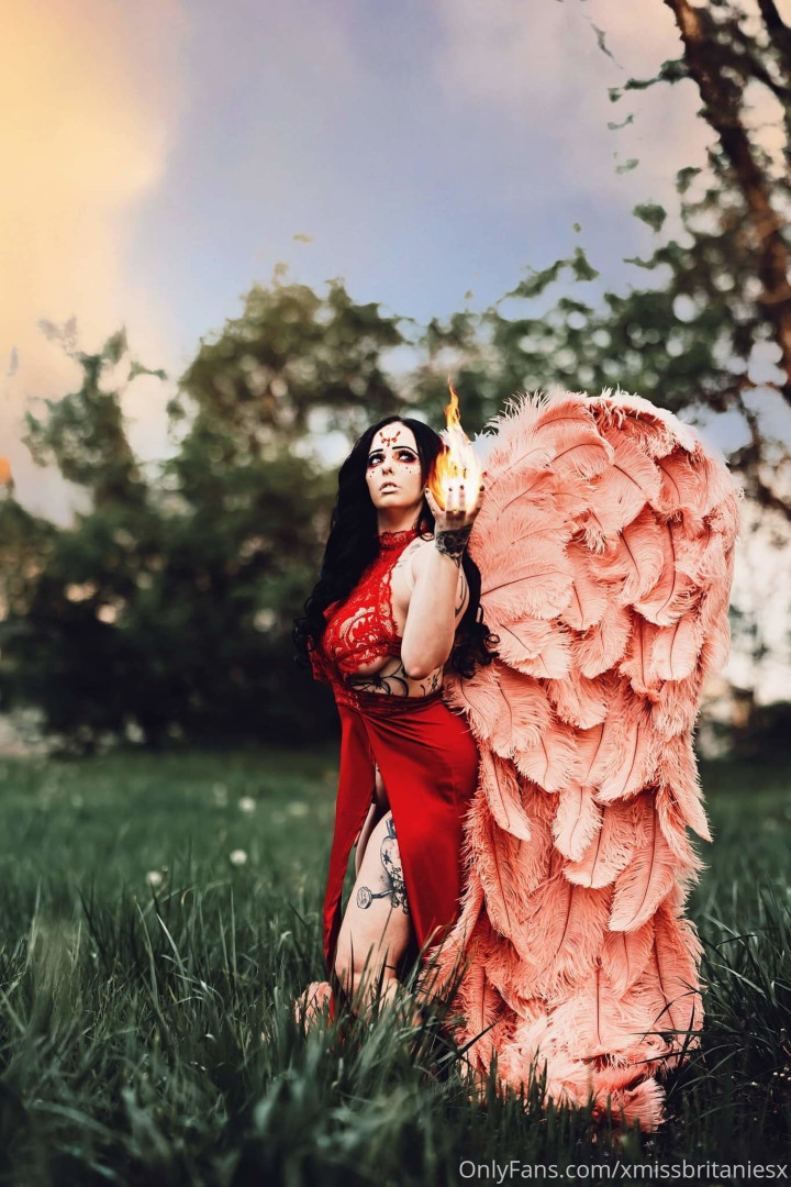 Photo by xmissbritaniesx published on October 16,2023 03:08:32 - BestThots