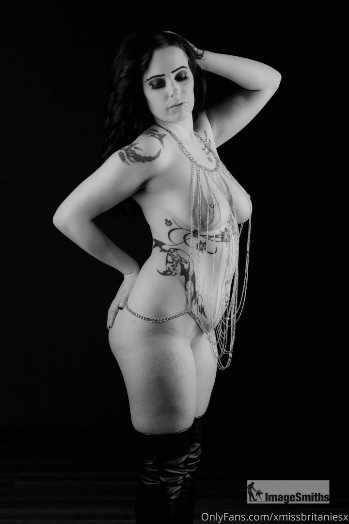 Photo by xmissbritaniesx published on October 16,2023 03:21:05 - BestThots