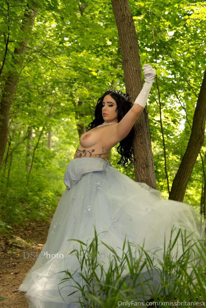 Photo by xmissbritaniesx published on October 16,2023 05:49:07 - BestThots