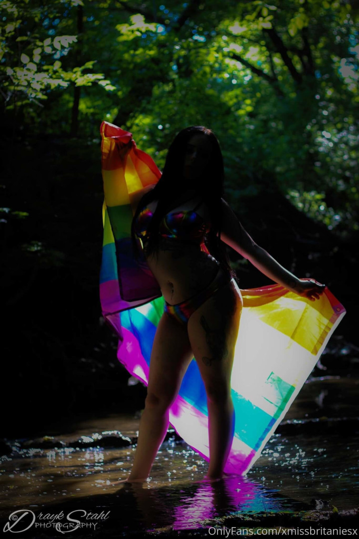 Photo by xmissbritaniesx published on October 16,2023 06:06:59 - BestThots