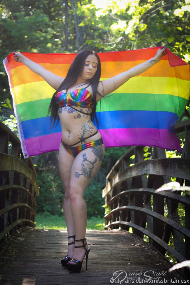 Photo by xmissbritaniesx published on October 16,2023 06:21:40 - BestThots