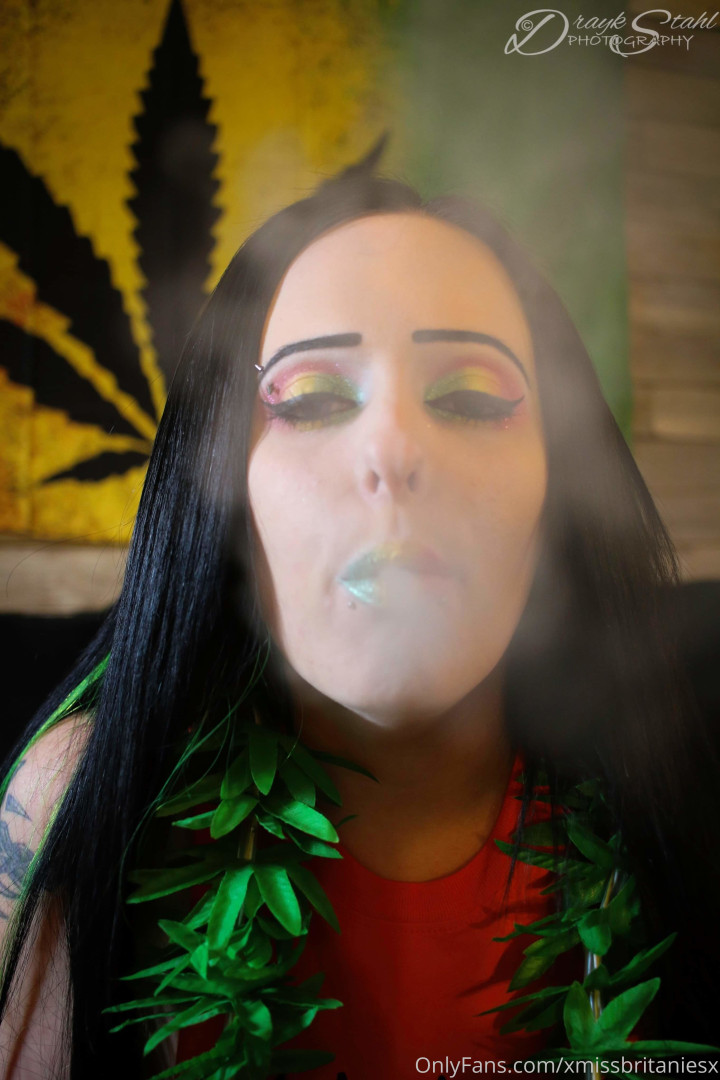Photo by xmissbritaniesx published on October 16,2023 06:42:30 - BestThots