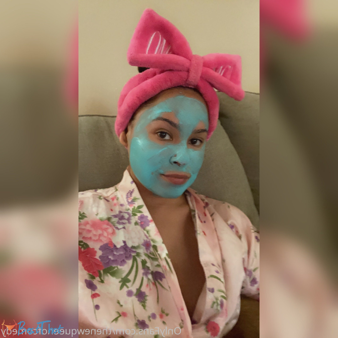 Photo by thenewqueenofcomedy published on December 30,2024 00:15:38 - BestThots