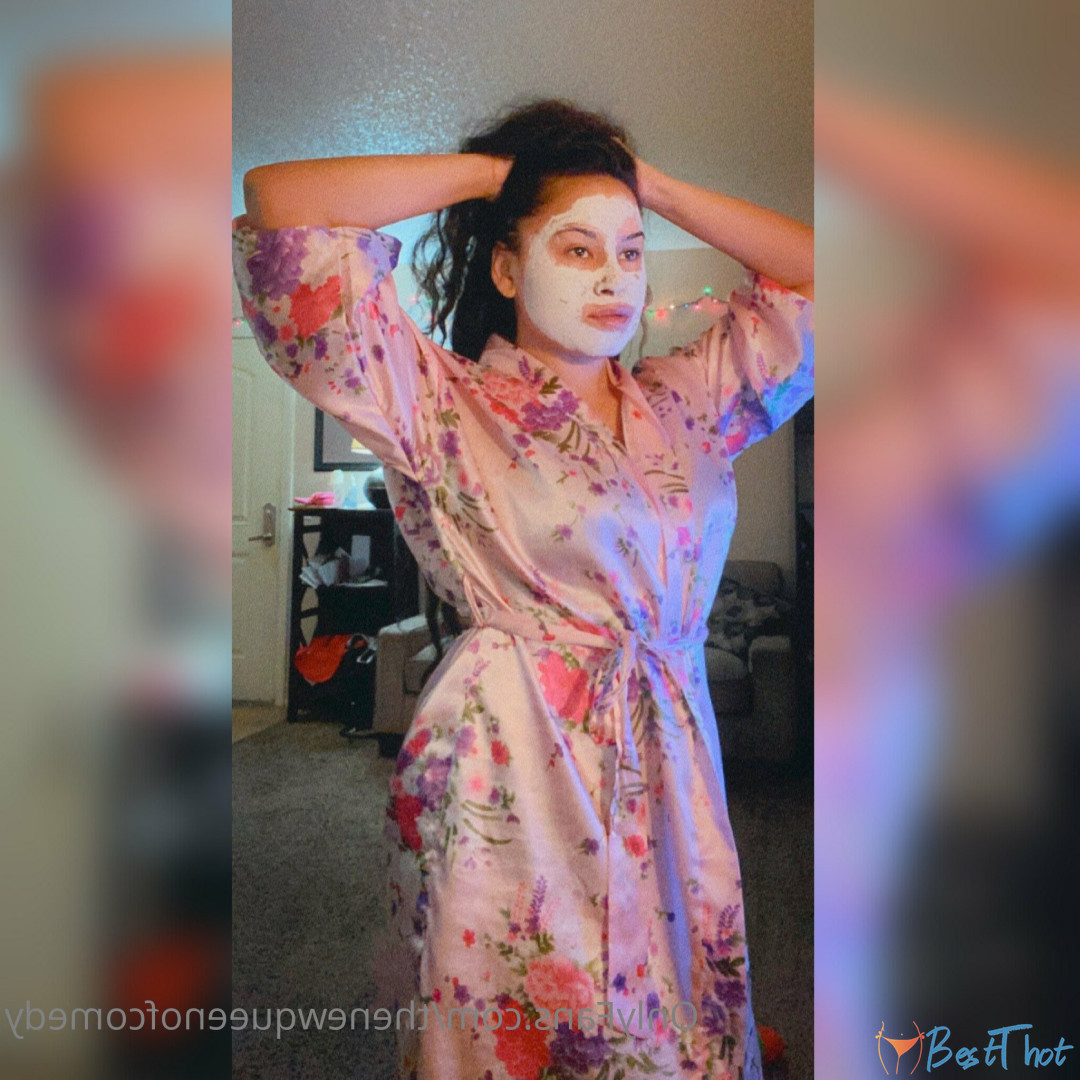 Photo by thenewqueenofcomedy published on December 30,2024 01:25:56 - BestThots