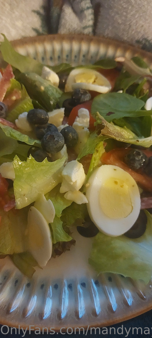 Photo by mandymayak05 published on June 26,2023 10:10:12 - BestThots