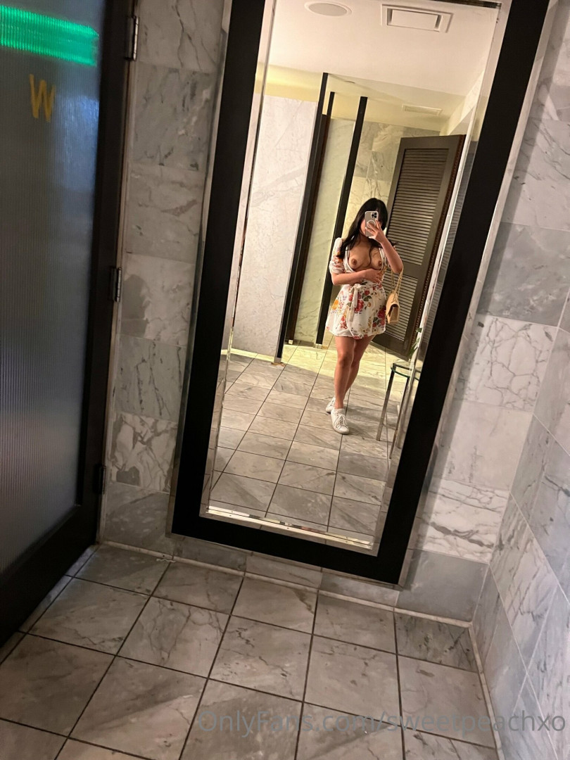 Photo by sweetpeachxo published on October 16,2023 17:49:13 - BestThots