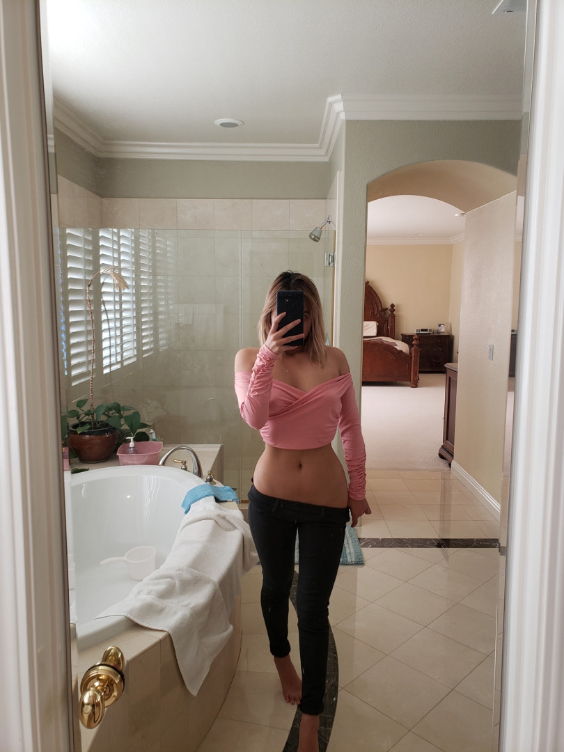 Photo by sweetpeachxo published on October 16,2023 18:31:03 - BestThots