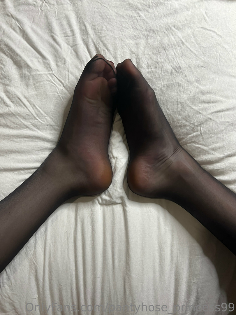 Photo by pantyhose_princess99 published on October 14,2023 22:43:01 - BestThots