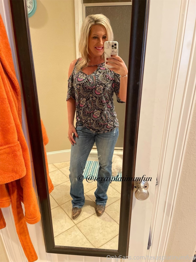 Photo by texasplatinumfun published on June 4,2023 15:36:17 - BestThots