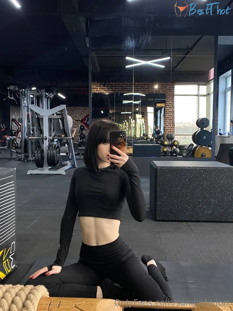 sandrateilorr #9805041