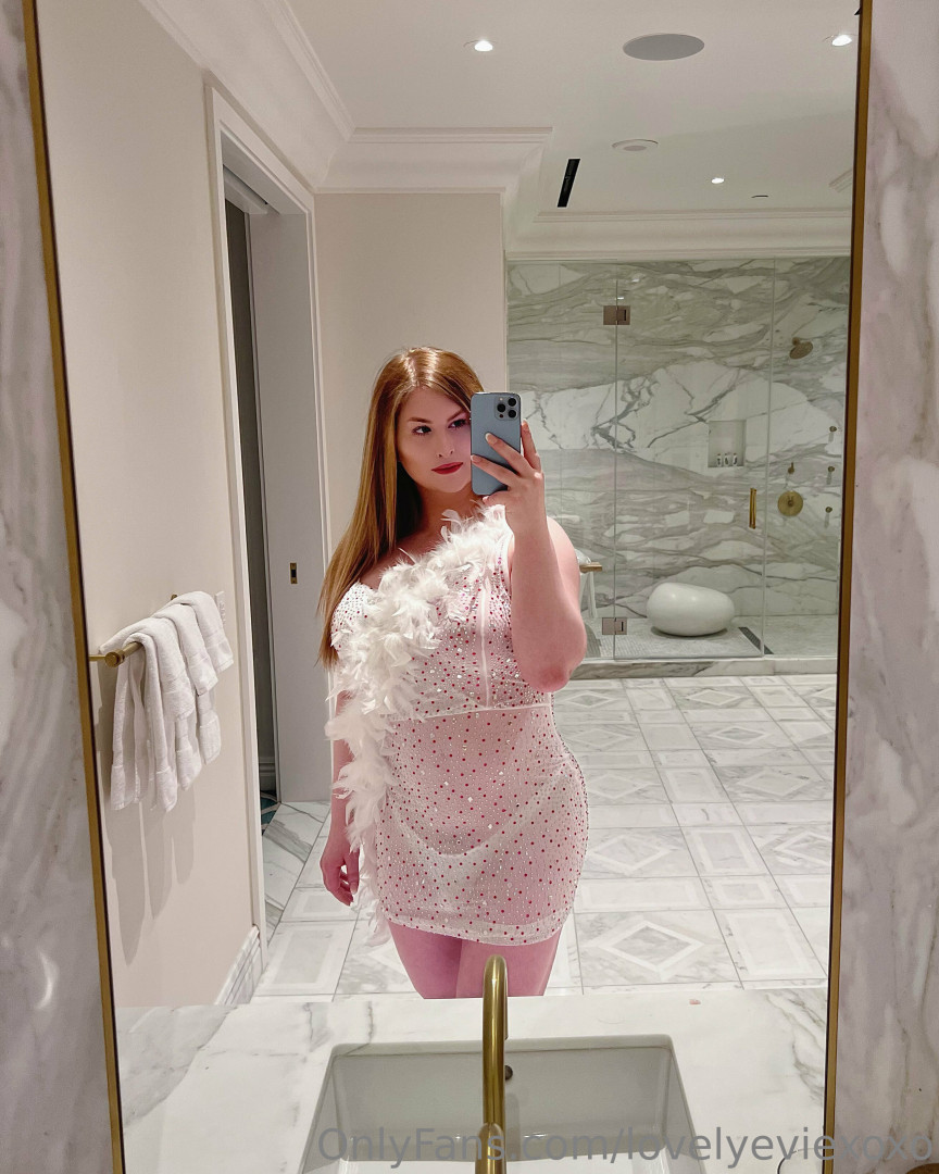 Photo by lovelyeviexoxo published on May 22,2023 09:29:12 - BestThots