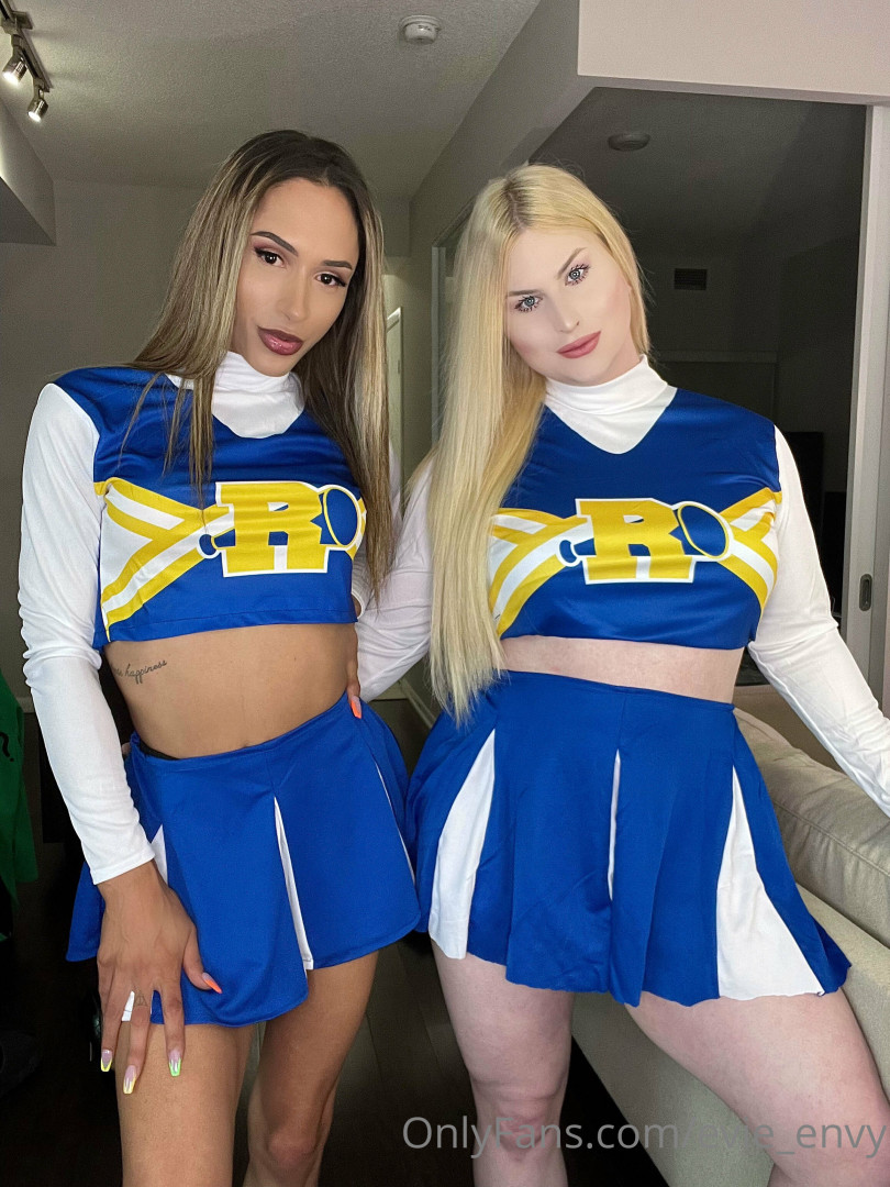 Photo by lovelyeviexoxo published on May 22,2023 09:29:39 - BestThots