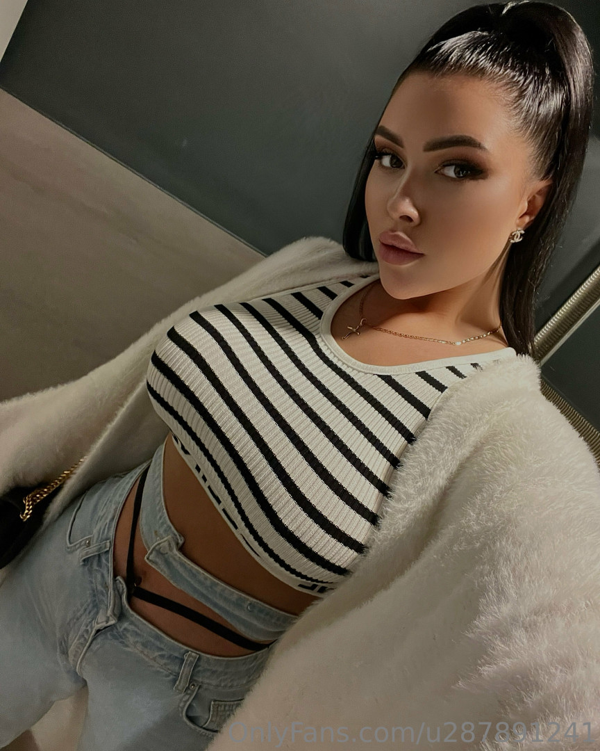 Photo by lina.sexyy published on October 13,2023 20:43:58 - BestThots