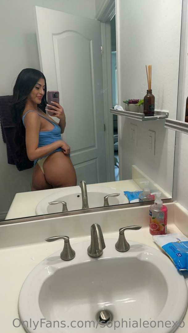 Photo by sophialeonexo published on June 13,2023 15:22:49 - BestThots