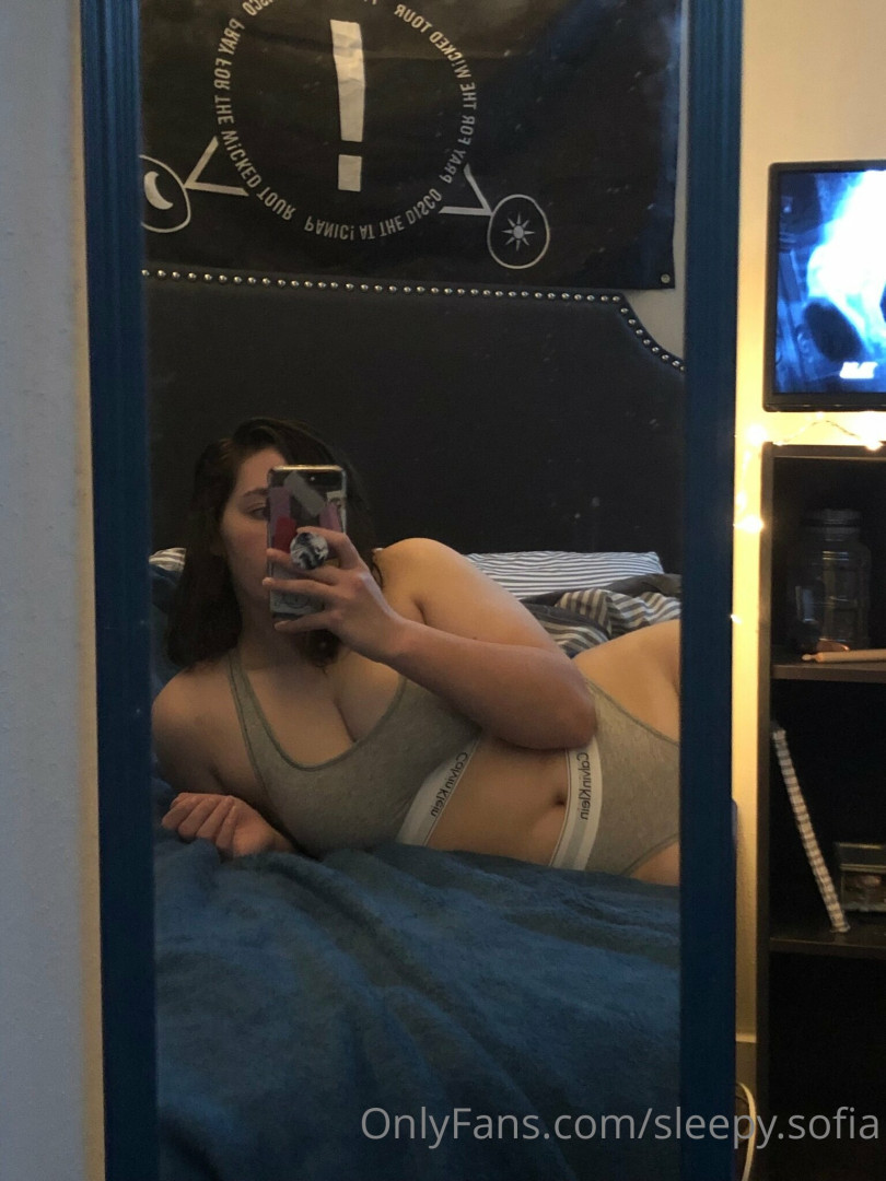 Photo by sleepysofiavip published on May 17,2023 22:47:15 - BestThots