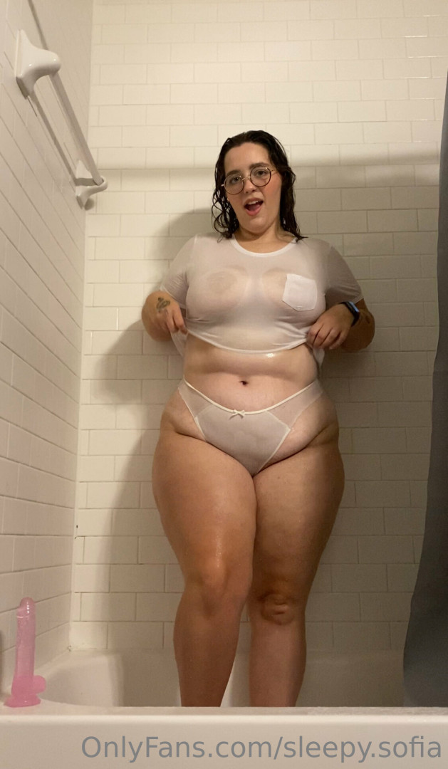 Photo by sleepysofiavip published on May 17,2023 22:48:13 - BestThots