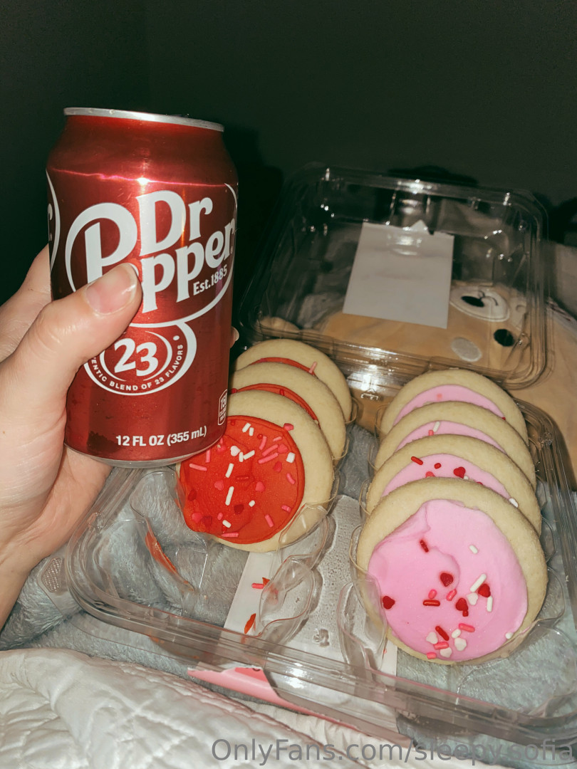 Photo by sleepysofiavip published on May 17,2023 22:48:18 - BestThots