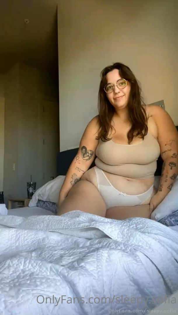 Photo by sleepysofiavip published on May 17,2023 22:48:21 - BestThots