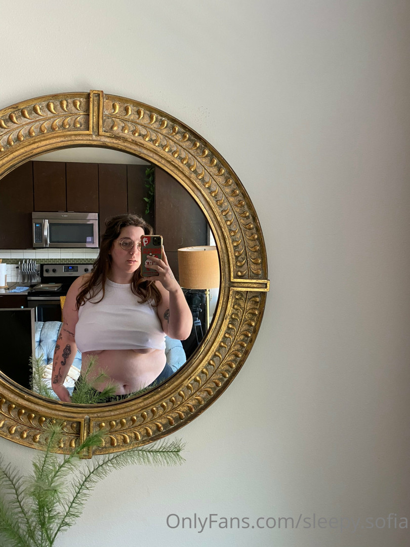 Photo by sleepysofiavip published on May 17,2023 22:48:36 - BestThots