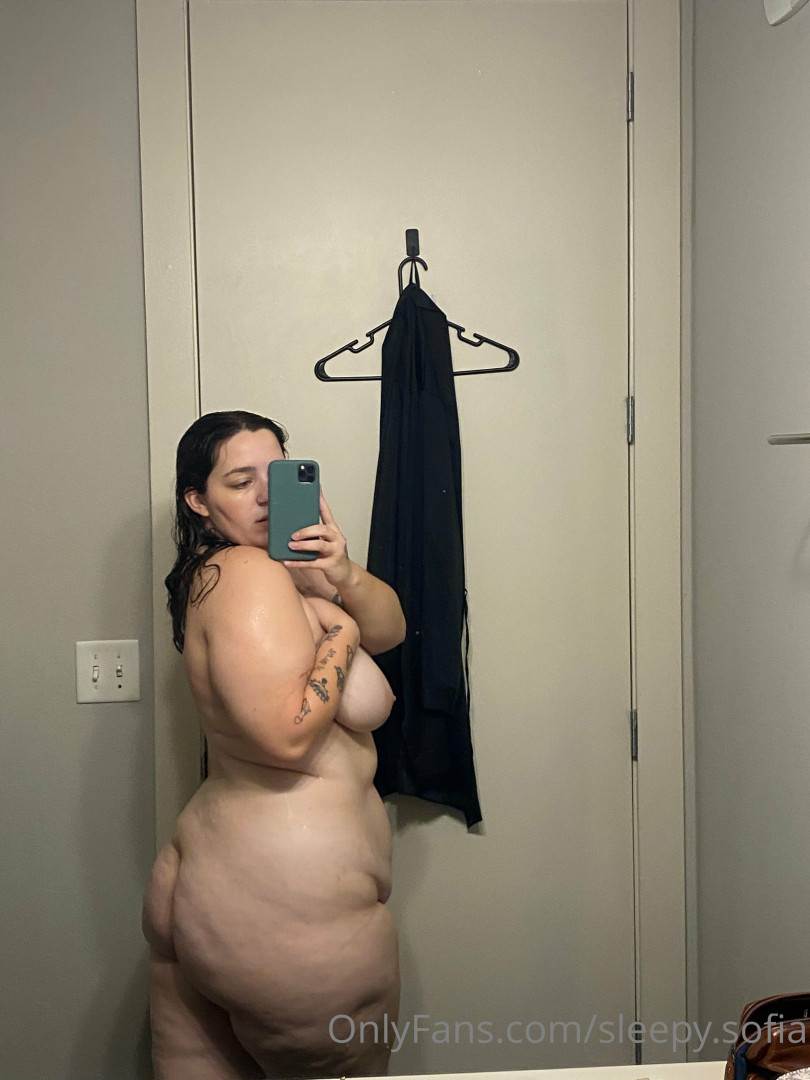 Photo by sleepysofiavip published on May 17,2023 22:48:41 - BestThots