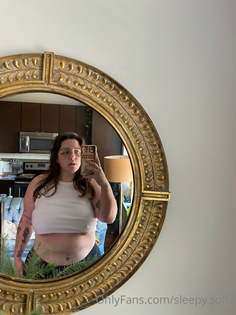 Photo by sleepysofiavip published on May 17,2023 22:49:14 - BestThots