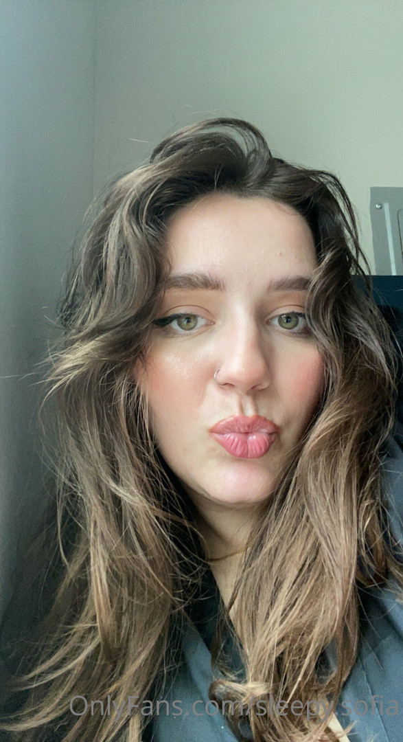 Photo by sleepysofiavip published on May 17,2023 22:50:18 - BestThots