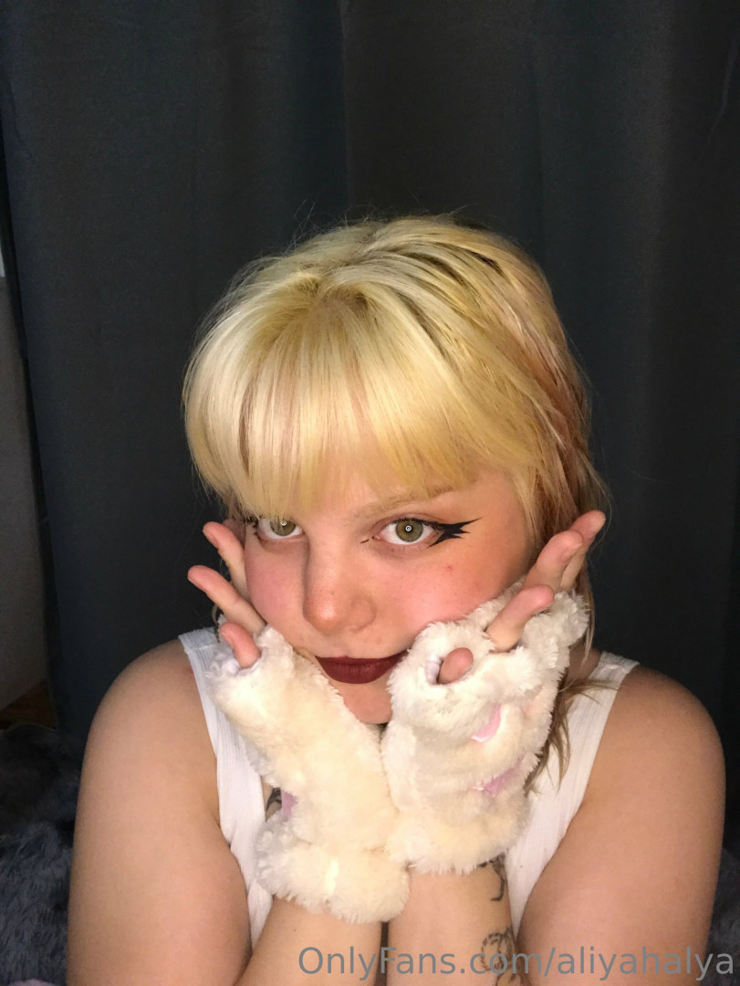 Photo by aliyahalya published on November 19,2023 20:13:32 - BestThots