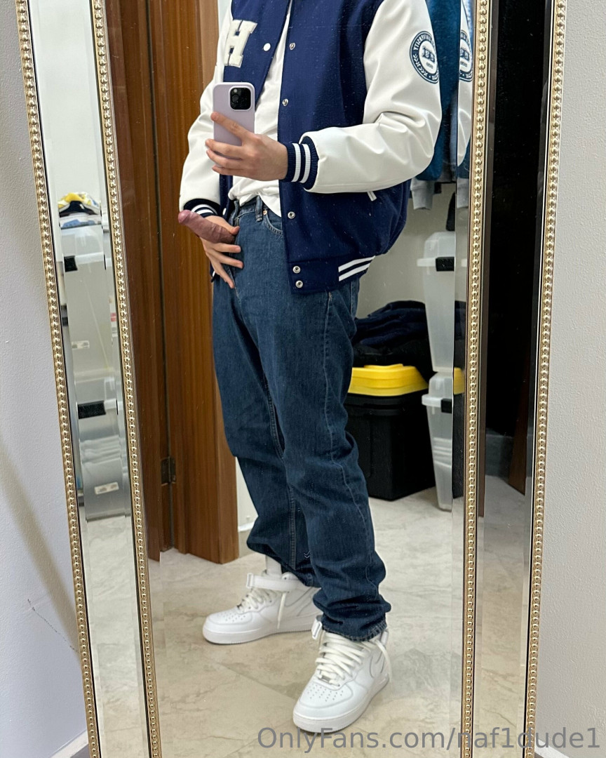 Photo by naf1dude1 published on May 20,2023 11:40:39 - BestThots
