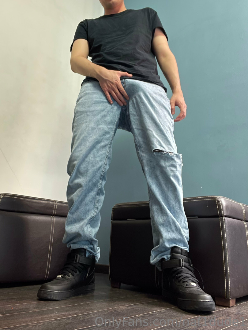 Photo by naf1dude1 published on May 20,2023 11:40:42 - BestThots